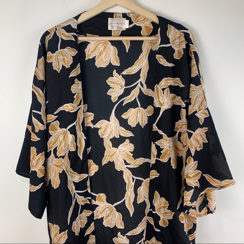 Maison Du Soir Black Floral Kimono Robe - image 4